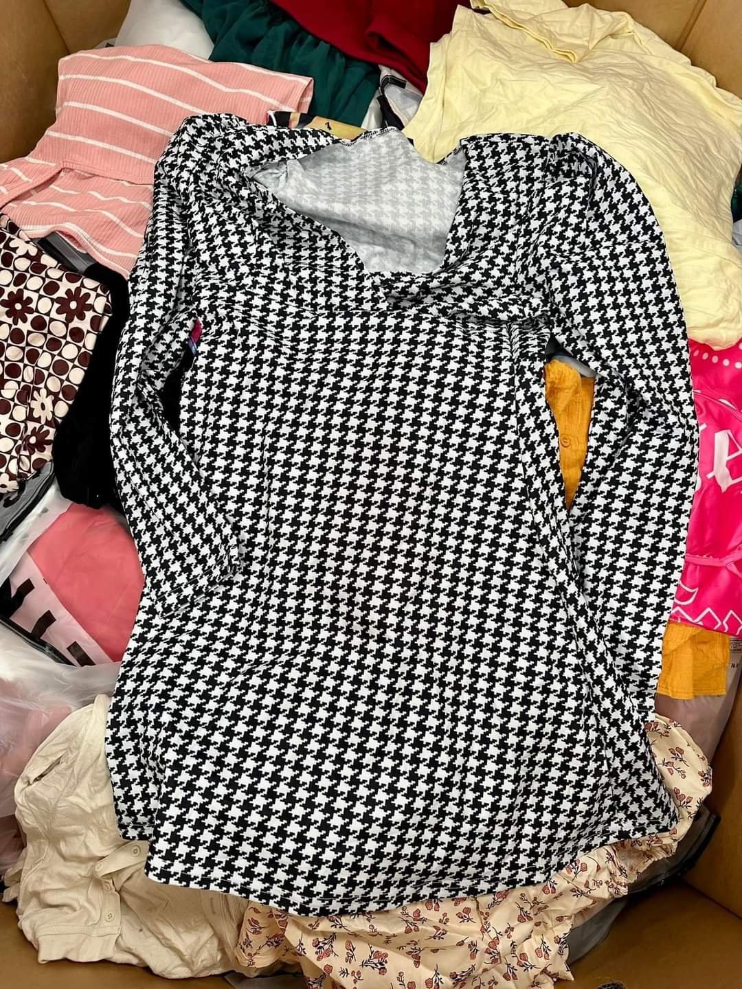 wholesale clothing pallets - Image 6