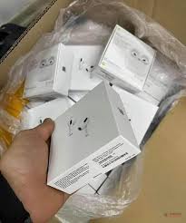 Apple AirPods Pro pallets